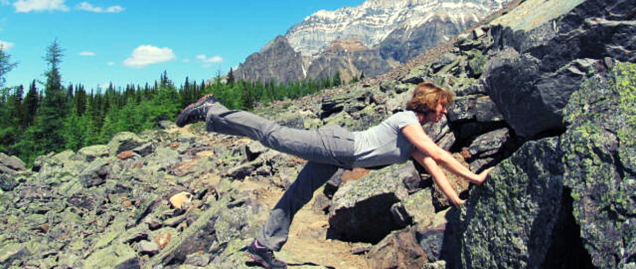https://www.longlisa.com/wp-content/uploads/2022/10/stretch_walk_lisa_long_yoga_mountain_hike.jpg
